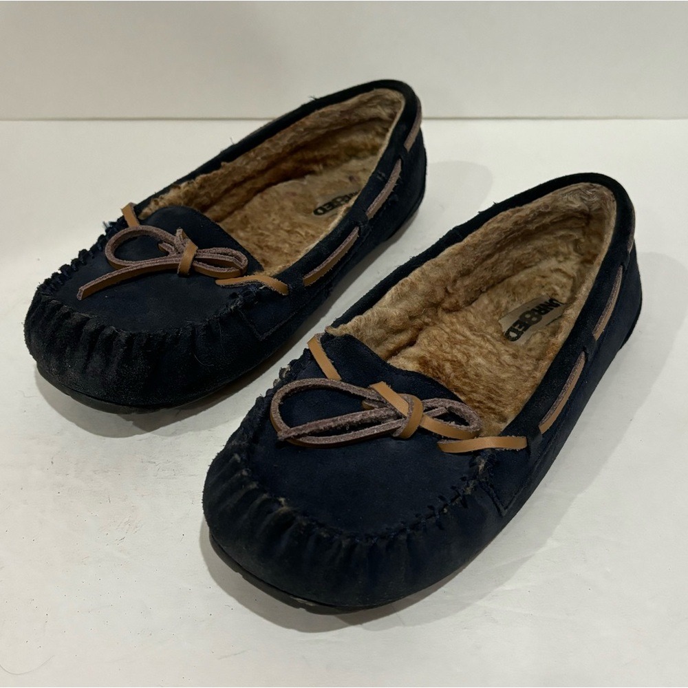 UNR8ED Women’s Fuzzy Warm Winter Moccasins Shoes - blue / brown, size 6